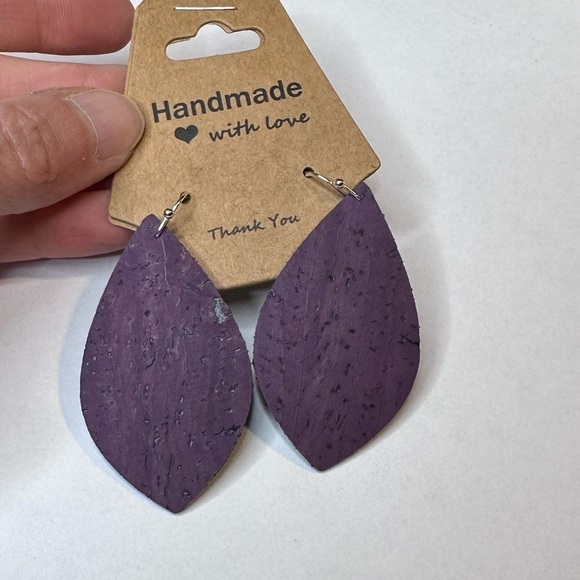 Purple cork earrings handmade - Picture 5 of 7